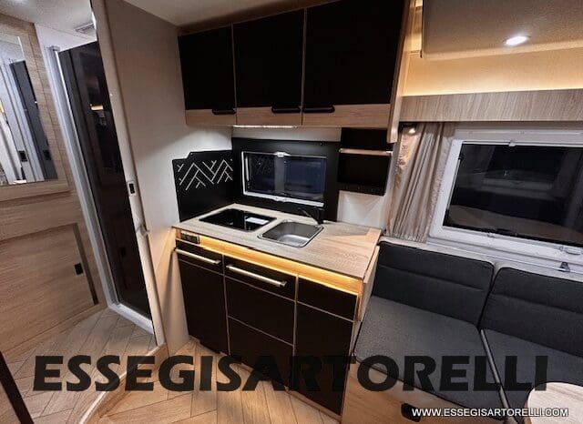 CHAUSSON ETAPE LINE 640 AUTOMATICO 165 CV POWER MY 26 699 CM SEMINTEGRALE BASCULANTE E GARAGE pieno