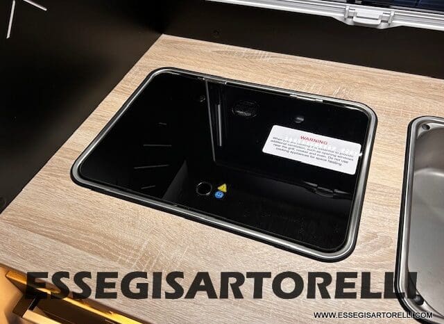 CHAUSSON ETAPE LINE 640 AUTOMATICO 165 CV POWER MY 26 699 CM SEMINTEGRALE BASCULANTE E GARAGE pieno