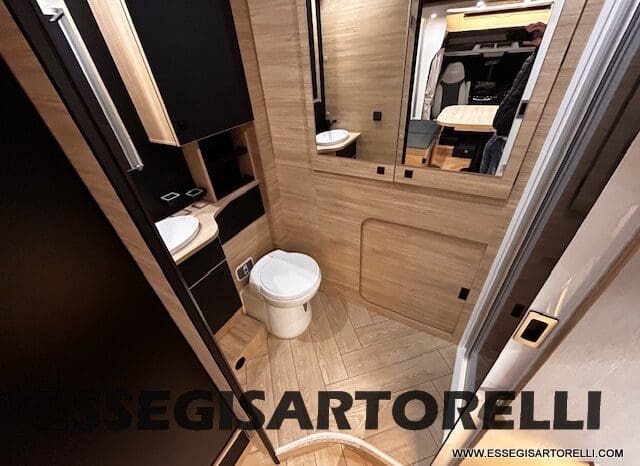 CHAUSSON ETAPE LINE 640 AUTOMATICO 165 CV POWER MY 26 699 CM SEMINTEGRALE BASCULANTE E GARAGE pieno