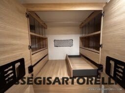 CHAUSSON ETAPE LINE 640 AUTOMATICO 165 CV POWER MY 26 699 CM SEMINTEGRALE BASCULANTE E GARAGE pieno