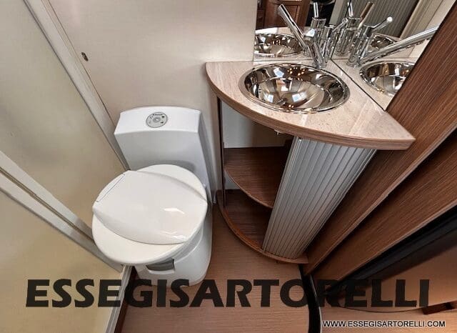 MOTORHOME by RAPIDO ITINEO SB 700 12/2016 699 CM 6 POSTI VIAGGI OMOLOGATI pieno