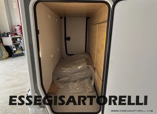 CHAUSSON ETAPE LINE 640 AUTOMATICO 165 CV POWER MY 26 699 CM SEMINTEGRALE BASCULANTE E GARAGE pieno