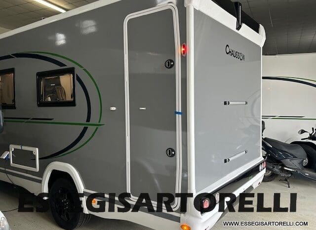 CHAUSSON ETAPE LINE 640 AUTOMATICO 165 CV POWER MY 26 699 CM SEMINTEGRALE BASCULANTE E GARAGE pieno