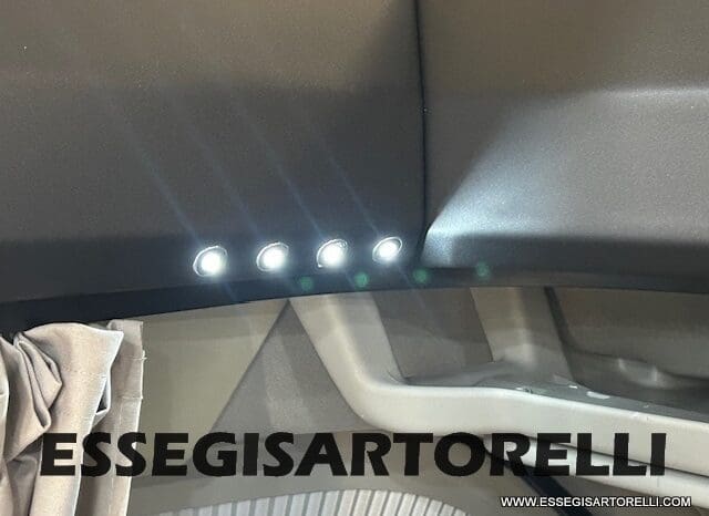 CHAUSSON ETAPE LINE 640 AUTOMATICO 165 CV POWER MY 26 699 CM SEMINTEGRALE BASCULANTE E GARAGE pieno