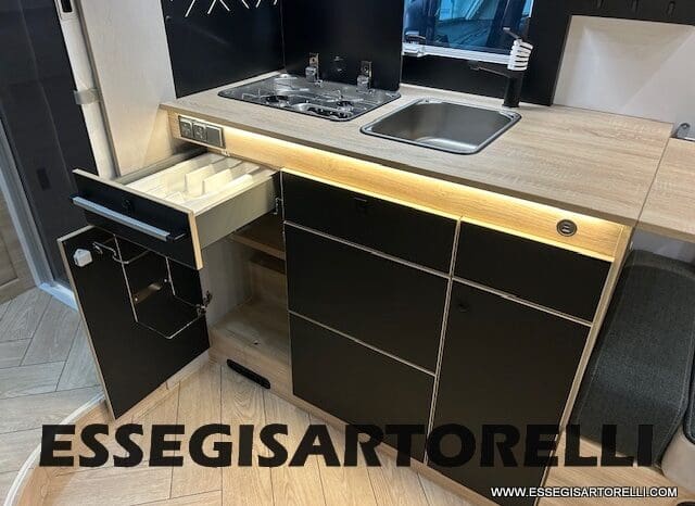 CHAUSSON ETAPE LINE 640 AUTOMATICO 165 CV POWER MY 26 699 CM SEMINTEGRALE BASCULANTE E GARAGE pieno