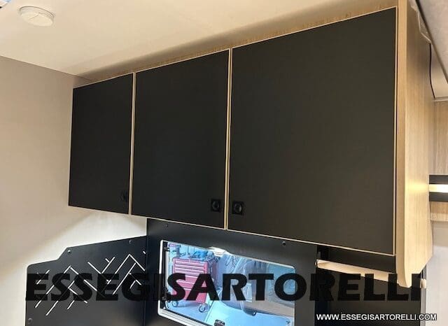 CHAUSSON ETAPE LINE 640 AUTOMATICO 165 CV POWER MY 26 699 CM SEMINTEGRALE BASCULANTE E GARAGE pieno