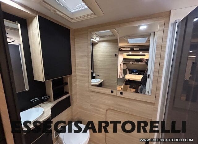 CHAUSSON ETAPE LINE 640 AUTOMATICO 165 CV POWER MY 26 699 CM SEMINTEGRALE BASCULANTE E GARAGE pieno