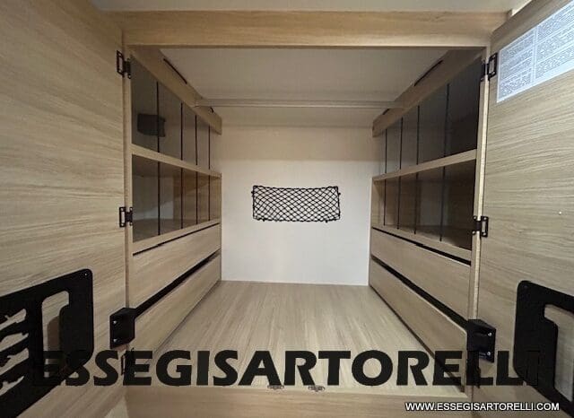 CHAUSSON ETAPE LINE 640 AUTOMATICO 165 CV POWER MY 26 699 CM SEMINTEGRALE BASCULANTE E GARAGE pieno