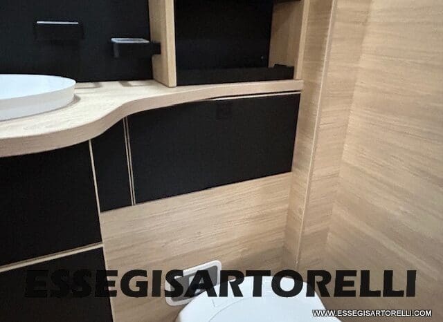 CHAUSSON ETAPE LINE 640 AUTOMATICO 165 CV POWER MY 26 699 CM SEMINTEGRALE BASCULANTE E GARAGE pieno