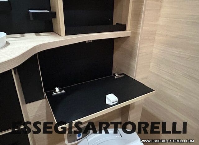 CHAUSSON ETAPE LINE 640 AUTOMATICO 165 CV POWER MY 26 699 CM SEMINTEGRALE BASCULANTE E GARAGE pieno