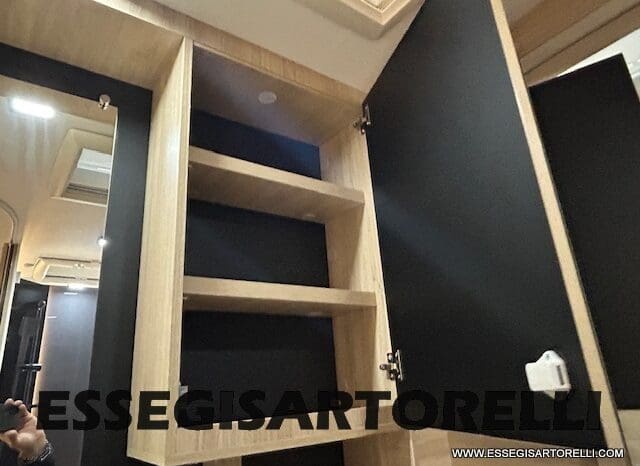 CHAUSSON ETAPE LINE 640 AUTOMATICO 165 CV POWER MY 26 699 CM SEMINTEGRALE BASCULANTE E GARAGE pieno