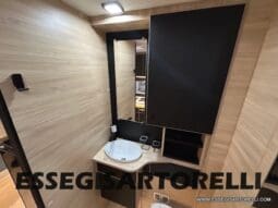 CHAUSSON ETAPE LINE 640 AUTOMATICO 165 CV POWER MY 26 699 CM SEMINTEGRALE BASCULANTE E GARAGE pieno