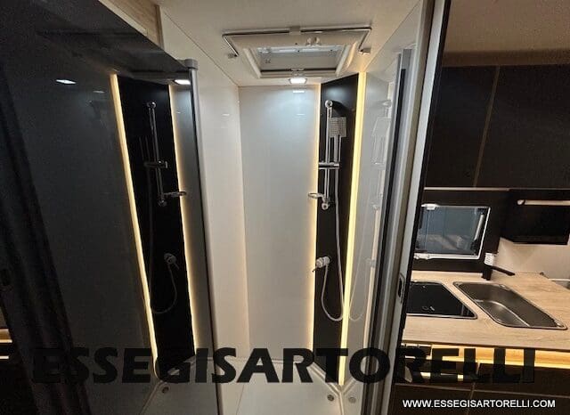 CHAUSSON ETAPE LINE 640 AUTOMATICO 165 CV POWER MY 26 699 CM SEMINTEGRALE BASCULANTE E GARAGE pieno