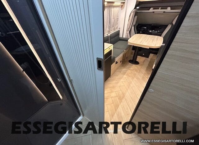 CHAUSSON ETAPE LINE 640 AUTOMATICO 165 CV POWER MY 26 699 CM SEMINTEGRALE BASCULANTE E GARAGE pieno