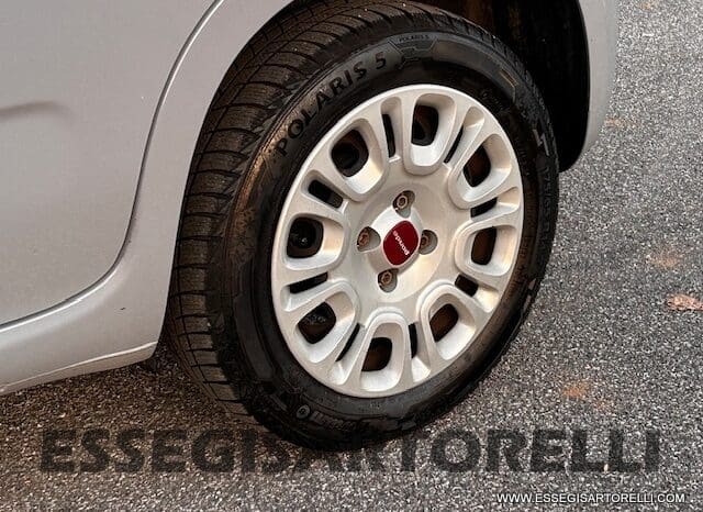 FIAT PANDA HYBRID (BENZINA/ELETTRICO) 2021 5 POSTI pieno