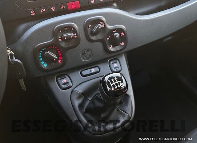 FIAT PANDA HYBRID (BENZINA/ELETTRICO) 2021 5 POSTI pieno