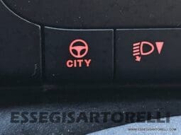 FIAT PANDA HYBRID (BENZINA/ELETTRICO) 2021 5 POSTI pieno