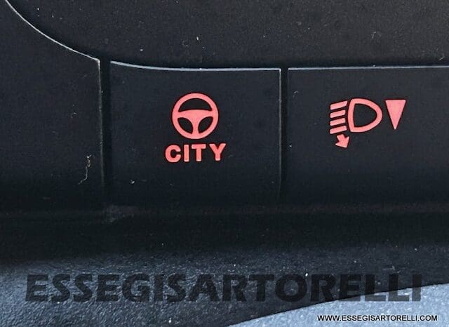 FIAT PANDA HYBRID (BENZINA/ELETTRICO) 2021 5 POSTI pieno