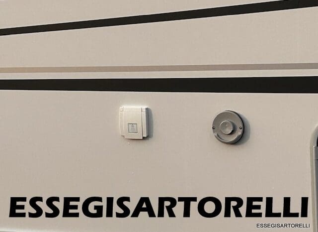 ADRIA MATRIX AXESS M 670 SL 60 CV POWER GEMELLI 2021 FULL KM 20.367 pieno