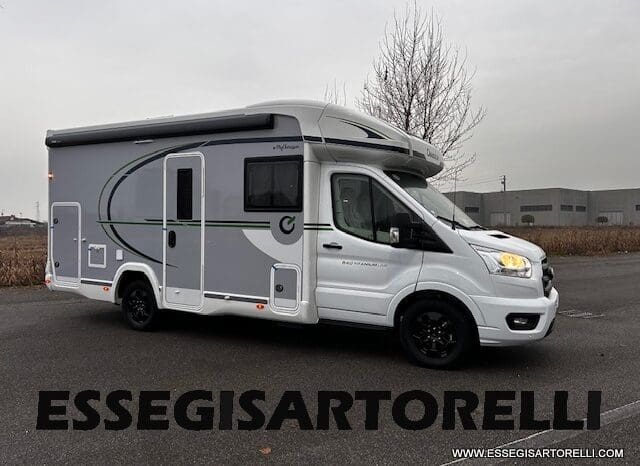CHAUSSON NEW TITANIUM LINE 640 AUTOMATICO 165 CV 2026 BASCULANTE FULL 639 CM pieno