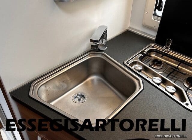 ADRIA MATRIX AXESS M 670 SL 60 CV POWER GEMELLI 2021 FULL KM 20.367 pieno