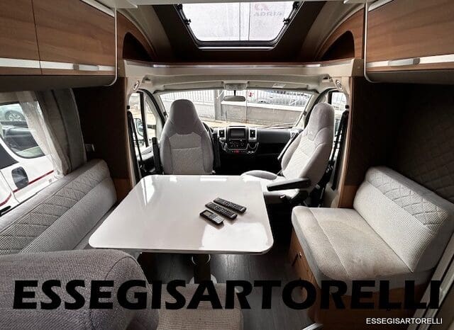 ADRIA MATRIX AXESS M 670 SL 60 CV POWER GEMELLI 2021 FULL KM 20.367 pieno
