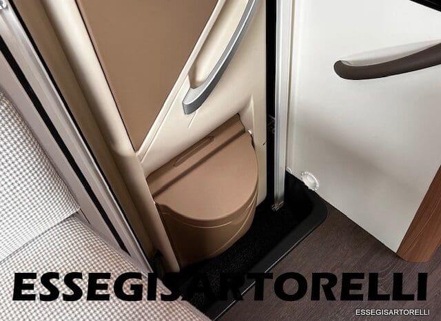 ADRIA MATRIX AXESS M 670 SL 60 CV POWER GEMELLI 2021 FULL KM 20.367 pieno