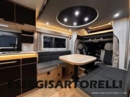 CHAUSSON NEW TITANIUM LINE 640 AUTOMATICO 165 CV 2026 BASCULANTE FULL 639 CM pieno