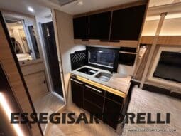 CHAUSSON NEW TITANIUM LINE 640 AUTOMATICO 165 CV 2026 BASCULANTE FULL 639 CM pieno