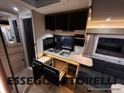 CHAUSSON NEW TITANIUM LINE 640 AUTOMATICO 165 CV 2026 BASCULANTE FULL 639 CM pieno