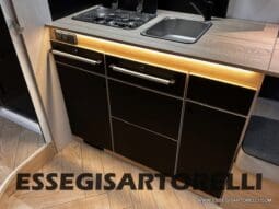 CHAUSSON NEW TITANIUM LINE 640 AUTOMATICO 165 CV 2026 BASCULANTE FULL 639 CM pieno