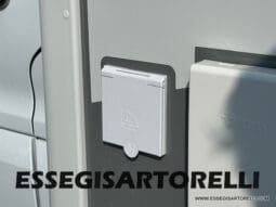 CHAUSSON NEW TITANIUM LINE 640 AUTOMATICO 165 CV 2026 BASCULANTE FULL 639 CM pieno