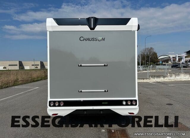 CHAUSSON NEW TITANIUM LINE 640 AUTOMATICO 165 CV 2026 BASCULANTE FULL 639 CM pieno