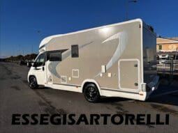 CHAUSSON TITANIUM 644 AUTOMATICO BASCULANTE E GARAGE 5 POSTI OMOLOGATI 12/2020 pieno