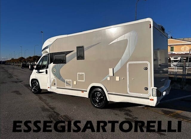 CHAUSSON TITANIUM 644 AUTOMATICO BASCULANTE E GARAGE 5 POSTI OMOLOGATI 12/2020 pieno