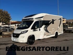 CHAUSSON TITANIUM 644 AUTOMATICO BASCULANTE E GARAGE 5 POSTI OMOLOGATI 12/2020