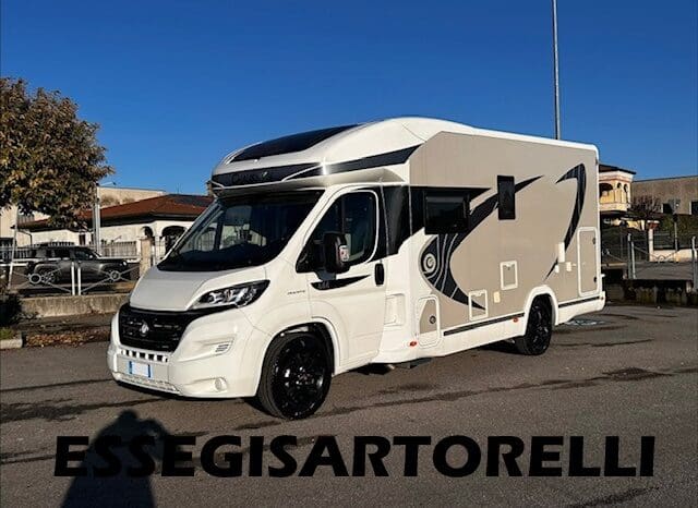 CHAUSSON TITANIUM 644 AUTOMATICO BASCULANTE E GARAGE 5 POSTI OMOLOGATI 12/2020 pieno