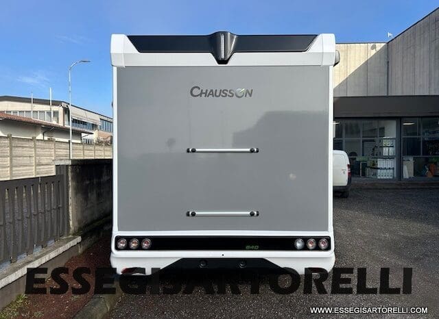 CHAUSSON NEW TITANIUM LINE 640 AUTOMATICO 165 CV 2026 BASCULANTE FULL 639 CM pieno