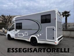 CHAUSSON NEW TITANIUM LINE 627 GARAGE E BASCULANTE 699 cm 165 CV POWER 2026