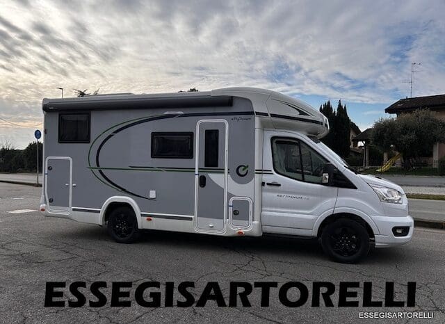 CHAUSSON NEW TITANIUM LINE 627 GARAGE E BASCULANTE 699 cm 165 CV POWER 2026 pieno