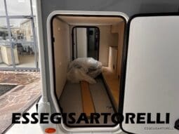 CHAUSSON NEW TITANIUM LINE 627 GARAGE E BASCULANTE 699 cm 165 CV POWER 2026 pieno