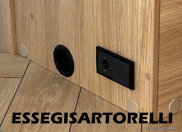 CHAUSSON NEW TITANIUM LINE 627 GARAGE E BASCULANTE 699 cm 165 CV POWER 2026 pieno