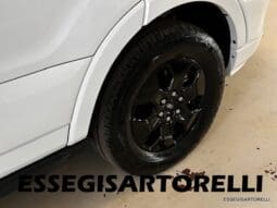 CHAUSSON NEW TITANIUM LINE 627 GARAGE E BASCULANTE 699 cm 165 CV POWER 2026 pieno