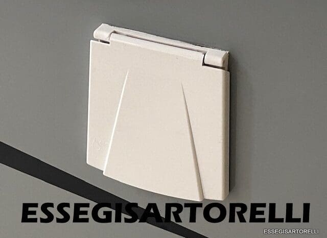 CHAUSSON NEW TITANIUM LINE 627 GARAGE E BASCULANTE 699 cm 165 CV POWER 2026 pieno