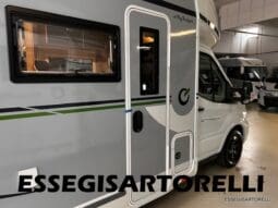 CHAUSSON NEW TITANIUM LINE 627 GARAGE E BASCULANTE 699 cm 165 CV POWER 2026 pieno