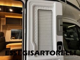 CHAUSSON NEW TITANIUM LINE 627 GARAGE E BASCULANTE 699 cm 165 CV POWER 2026 pieno