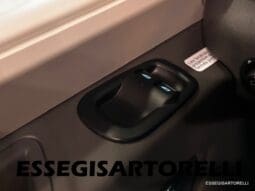 CHAUSSON NEW TITANIUM LINE 627 GARAGE E BASCULANTE 699 cm 165 CV POWER 2026 pieno