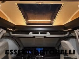 CHAUSSON NEW TITANIUM LINE 627 GARAGE E BASCULANTE 699 cm 165 CV POWER 2026 pieno