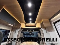 CHAUSSON NEW TITANIUM LINE 627 GARAGE E BASCULANTE 699 cm 165 CV POWER 2026 pieno