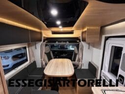 CHAUSSON NEW TITANIUM LINE 627 GARAGE E BASCULANTE 699 cm 165 CV POWER 2026 pieno